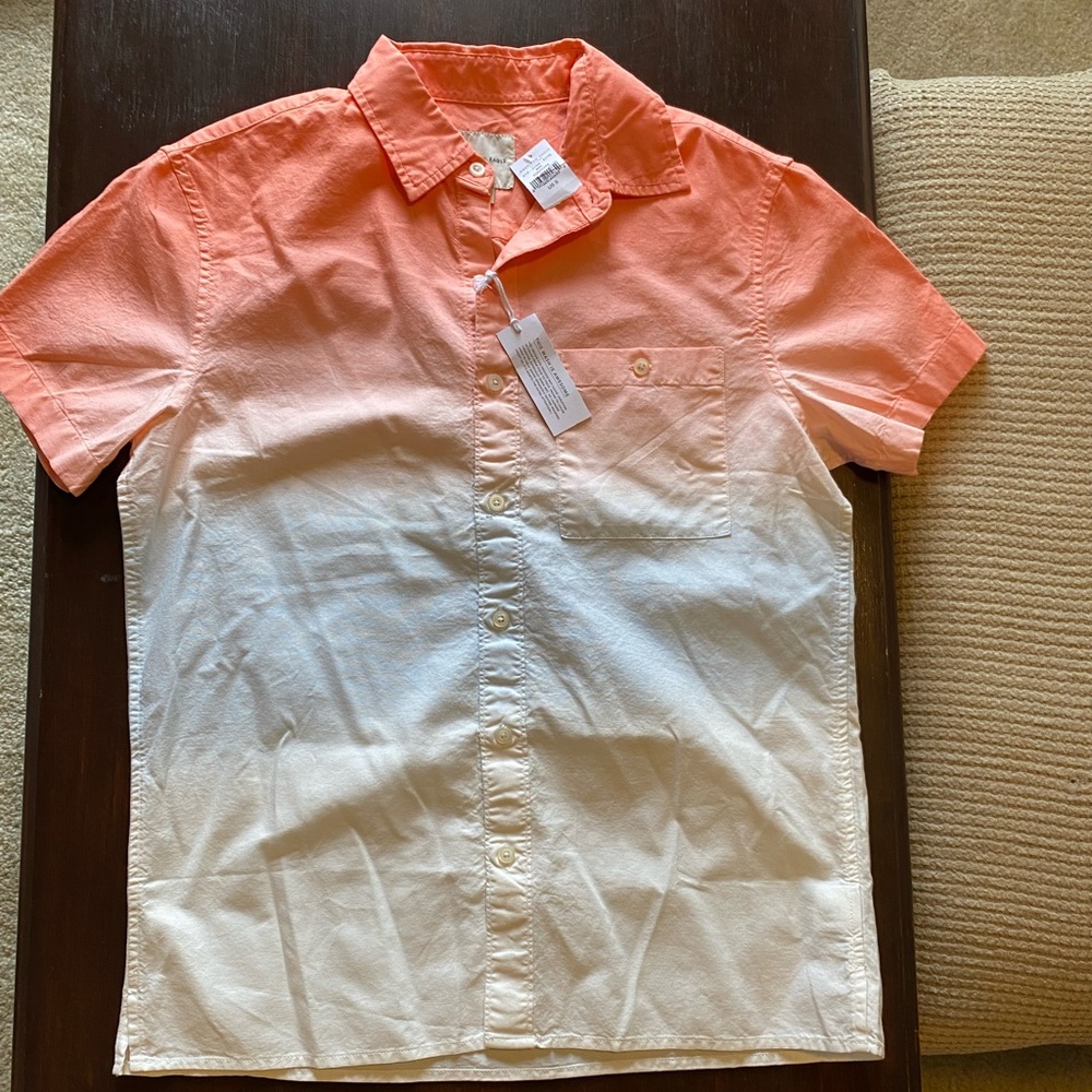 American eagle button down shirt fades into 3 colors; salmon, blue, and white